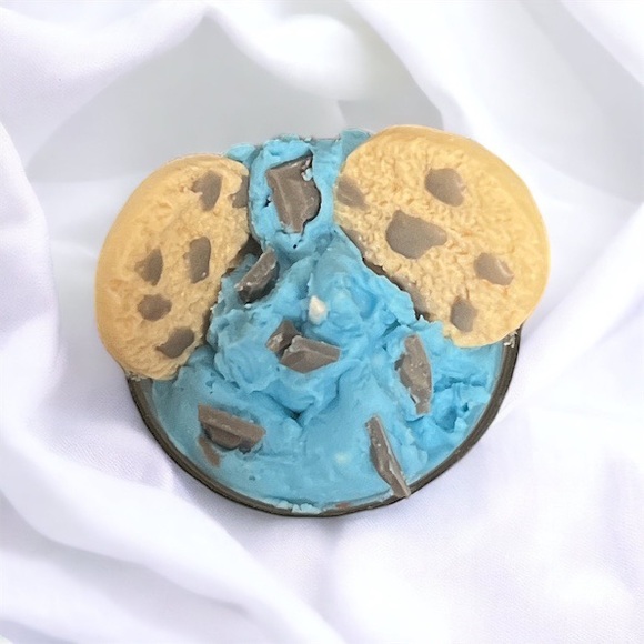 Handmade Cookie Monster Candle - Picture 3 of 7